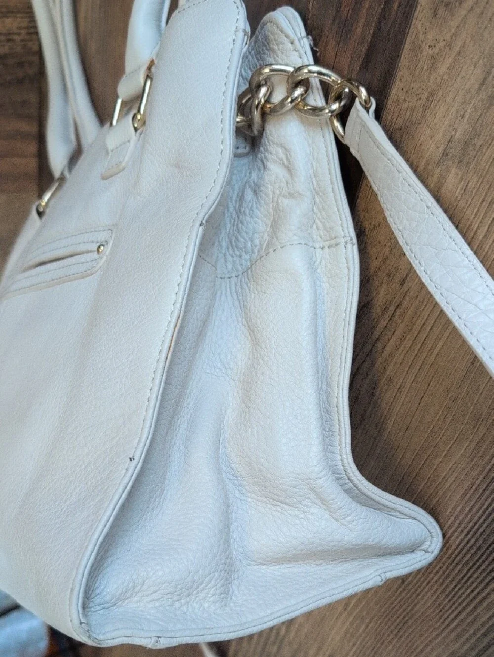 Calvin Klein White Structured Satchel with Gold Hardware       M472
